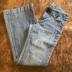 Low-Rise Gap Blue Denim Jeans- Size 6